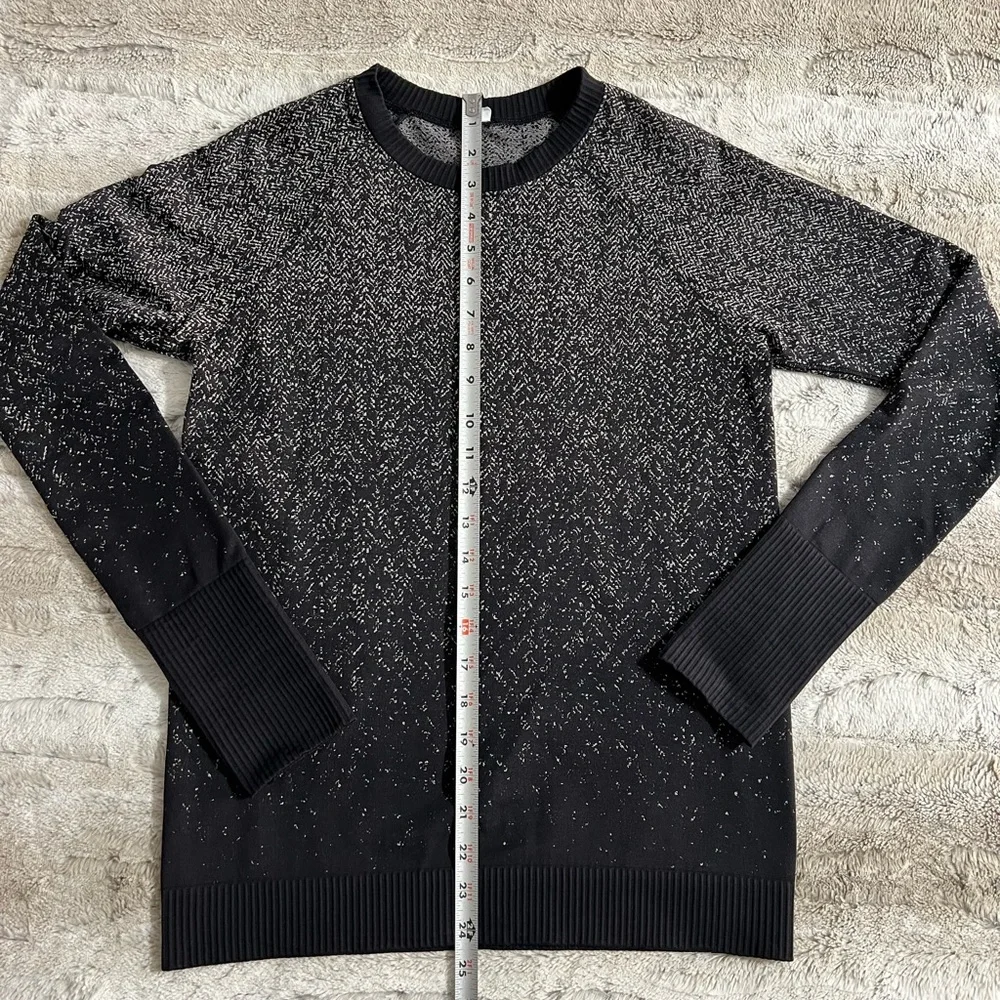 Lululemon Rest Less Pullover in Fade Black & White